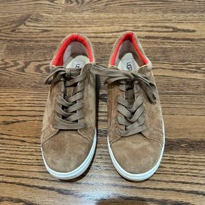 UGG Light Brown Color Size 9.5